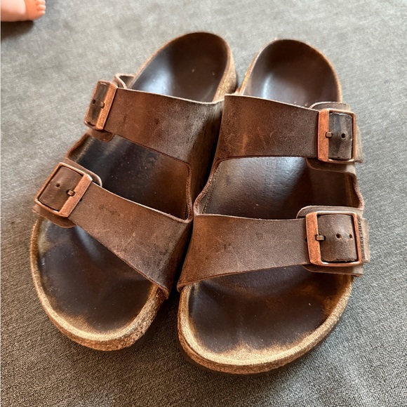 Birkenstock Shoes - Birkenstock Arizona oiled Leather Sandals